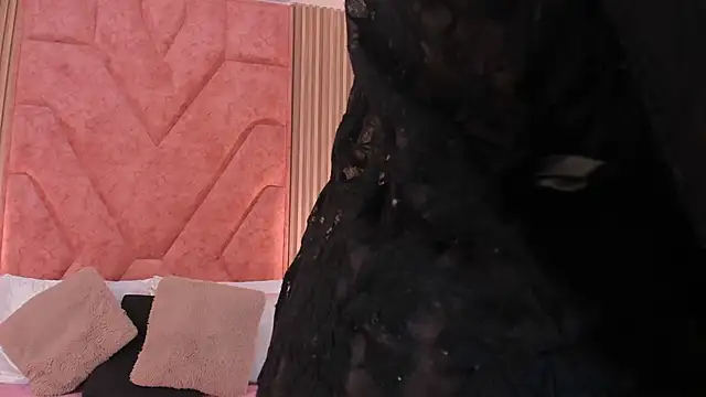 Snapshot of DanielaLeroy chatting on March 14, 2026, 3:28 pm DanielaLeroy online show from March 14, 2026, 3:28 pm