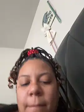 Snapshot of Caramel_drip chatting on February 13, 2026, 5:42 pm Caramel drip online show from February 13, 2026, 5:42 pm