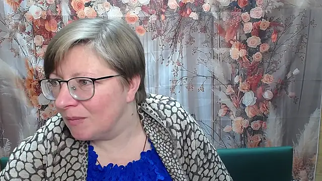 RadaChudna online show from May 6, 2026, 5:03 am