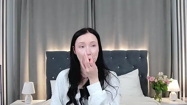Snapshot of VikkyVonn chatting on April 9, 2026, 10:42 am VikkyVonn online show from April 9, 2026, 10:42 am
