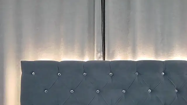 Snapshot of VikkyVonn chatting on May 7, 2026, 11:59 am VikkyVonn online show from May 7, 2026, 11:59 am