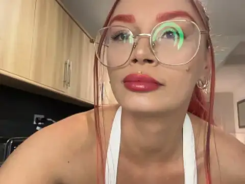 Snapshot of FoxyValentine chatting on April 20, 2026, 5:26 pm FoxyValentine online show from April 20, 2026, 5:26 pm
