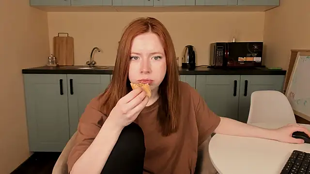 Snapshot of StellaBev chatting on March 20, 2026, 5:56 am StellaBev online show from March 20, 2026, 5:56 am