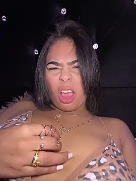 Snapshot of Valentina_Diaz15 chatting on February 27, 2026, 11:05 pm Valentina Diaz15 online show from February 27, 2026, 11:05 pm