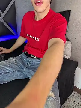 Lucian-greyy online show from February 22, 2026, 6:02 am