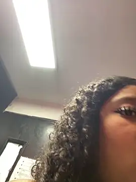 canelaa sweet5 online show from March 27, 2026, 3:01 am