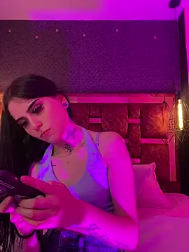 Snapshot of Veronicaa_lodge1 chatting on March 27, 2026, 2:50 am Veronicaa lodge1 online show from March 27, 2026, 2:50 am