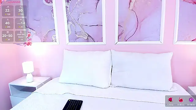 Snapshot of Saray_Becker_ chatting on March 25, 2026, 7:09 pm Saray Becker online show from March 25, 2026, 7:09 pm