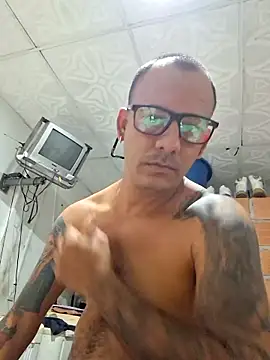 VictorAlvarez2026 online show from February 25, 2026, 5:22 pm