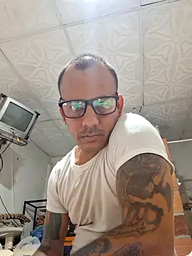 VictorAlvarez2026 online show from February 28, 2026, 8:21 pm