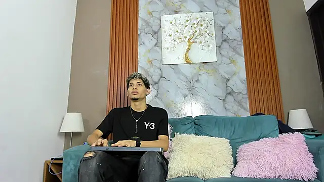 YOUNG BOYS HELL online show from March 28, 2026, 1:16 am