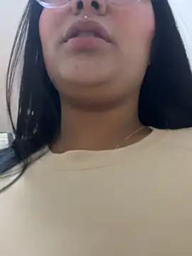 AprilBom online show from March 27, 2026, 11:10 am