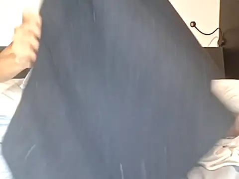 Snapshot of Cinnamonbunn chatting on March 5, 2026, 6:53 am Cinnamonbunn online show from March 5, 2026, 6:53 am