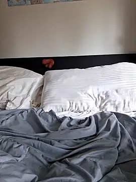 Snapshot of Cinnamonbunn chatting on March 12, 2026, 6:03 pm Cinnamonbunn online show from March 12, 2026, 6:03 pm