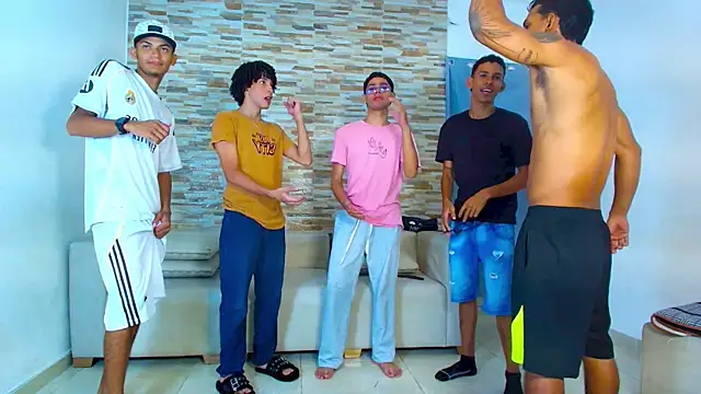 kinkyhousexxxx online show from July 16, 2026, 3:56 am