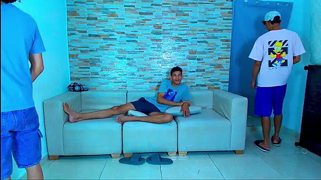 kinkyhousexxxx online show from August 9, 2026, 5:56 am