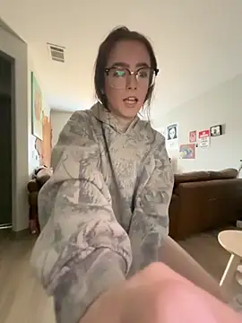 Snapshot of ash10alex chatting on February 25, 2026, 6:39 pm ash10alex online show from February 25, 2026, 6:39 pm