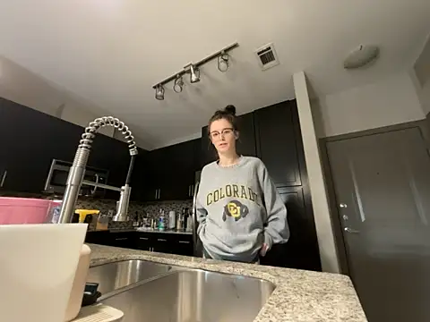 Snapshot of ash10alex chatting on March 25, 2026, 3:51 pm ash10alex online show from March 25, 2026, 3:51 pm