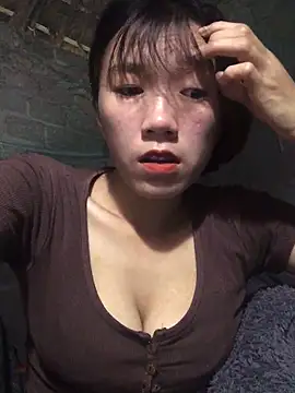 Snapshot of Sukem-mut chatting on March 7, 2026, 6:21 am Sukem-mut online show from March 7, 2026, 6:21 am