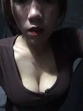 Snapshot of Sukem-mut chatting on March 18, 2026, 2:42 pm Sukem-mut online show from March 18, 2026, 2:42 pm