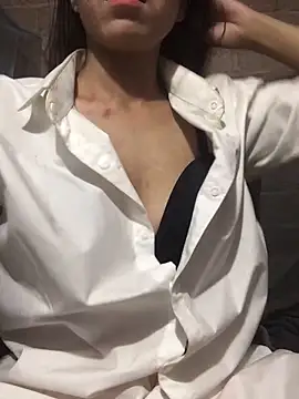 Snapshot of Sukem-mut chatting on April 14, 2026, 1:44 am Sukem-mut online show from April 14, 2026, 1:44 am