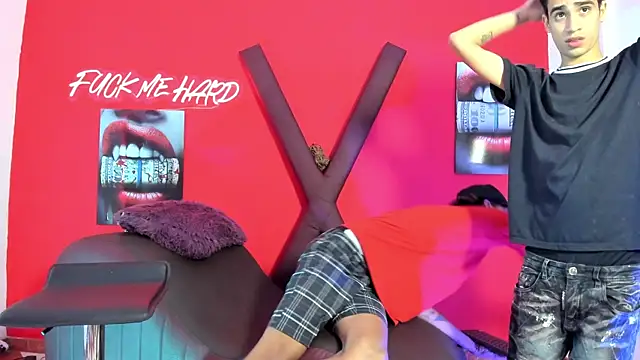 Snapshot of GREEN_BOYS chatting on February 25, 2026, 7:18 am GREEN BOYS online show from February 25, 2026, 7:18 am