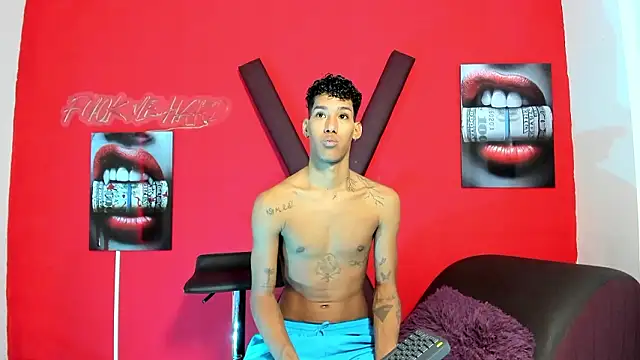 Snapshot of GREEN_BOYS chatting on March 10, 2026, 7:24 am GREEN BOYS online show from March 10, 2026, 7:24 am