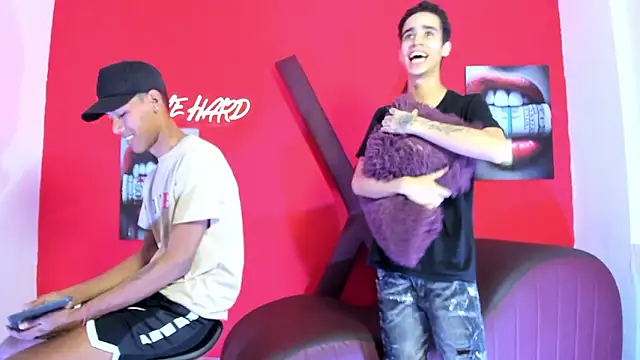 Snapshot of GREEN_BOYS chatting on March 13, 2026, 7:26 am GREEN BOYS online show from March 13, 2026, 7:26 am