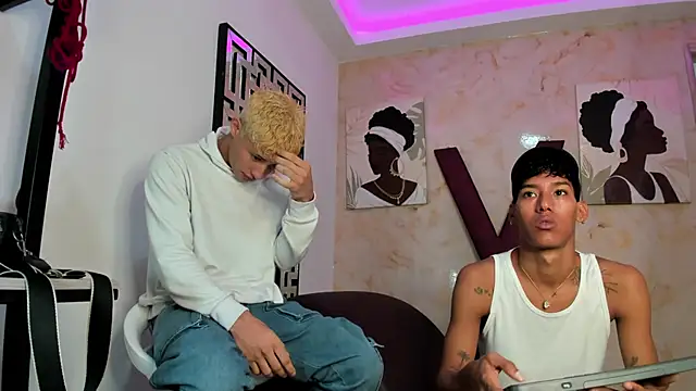 Snapshot of GREEN_BOYS chatting on March 25, 2026, 1:22 am GREEN BOYS online show from March 25, 2026, 1:22 am