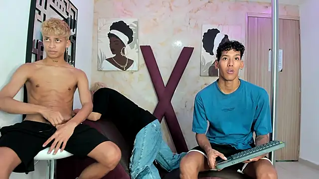 Snapshot of GREEN_BOYS chatting on March 29, 2026, 5:07 am GREEN BOYS online show from March 29, 2026, 5:07 am