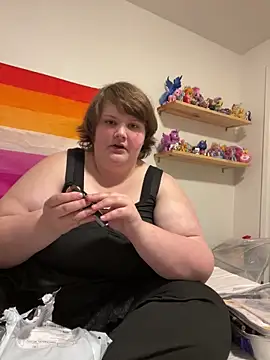 plushietoy online show from March 17, 2026, 9:18 pm