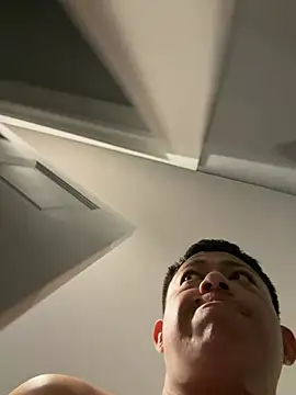 Jhon jairo420zzzz online show from July 7, 2026, 1:37 pm