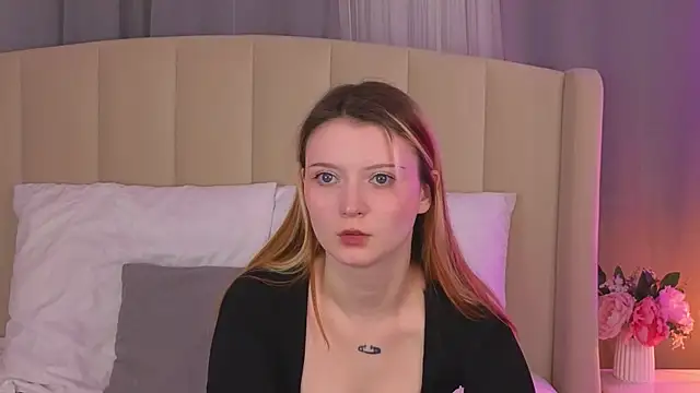 Snapshot of AlyssFrost chatting on June 20, 2026, 3:42 am AlyssFrost online show from June 20, 2026, 3:42 am
