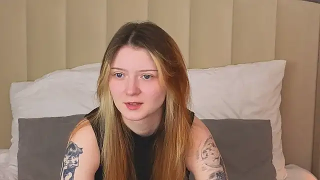 Snapshot of AlyssFrost chatting on June 27, 2026, 2:38 am AlyssFrost online show from June 27, 2026, 2:38 am