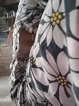 taniya0 online show from July 4, 2026, 2:51 am