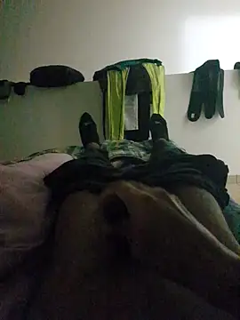 Snapshot of isuru_lakshan chatting on March 26, 2026, 3:01 am isuru lakshan online show from March 26, 2026, 3:01 am