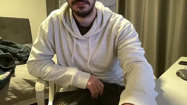 Snapshot of cumlvr111 chatting on February 27, 2026, 8:36 am cumlvr111 online show from February 27, 2026, 8:36 am