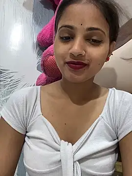samayra1144 online show from May 3, 2026, 1:11 am