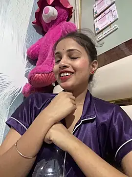 samayra1144 online show from May 9, 2026, 8:52 am