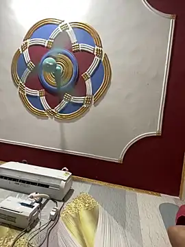 samayra1144 online show from May 12, 2026, 5:32 pm