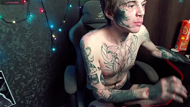 1onelycrystal online show from February 15, 2026, 6:59 pm