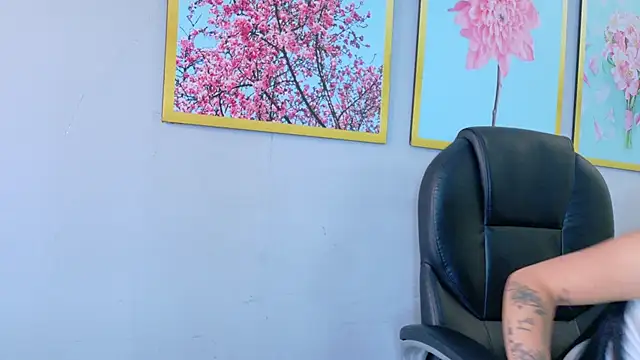 SamyDream  online show from April 5, 2026, 2:14 pm