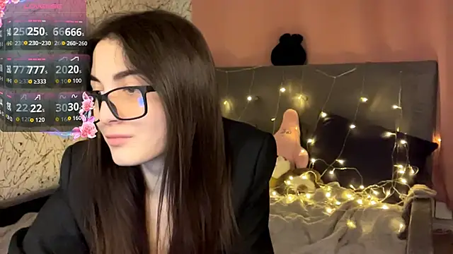 VelvetWhisper online show from March 12, 2026, 7:53 pm