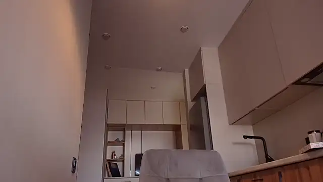 lilly sweeet online show from April 3, 2026, 3:26 am