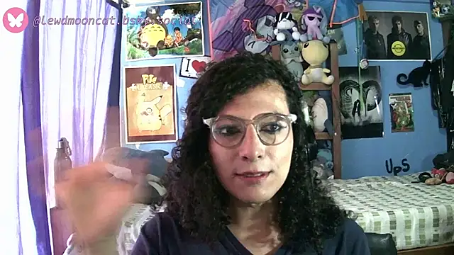 lewd mooncat online show from May 5, 2026, 9:34 pm