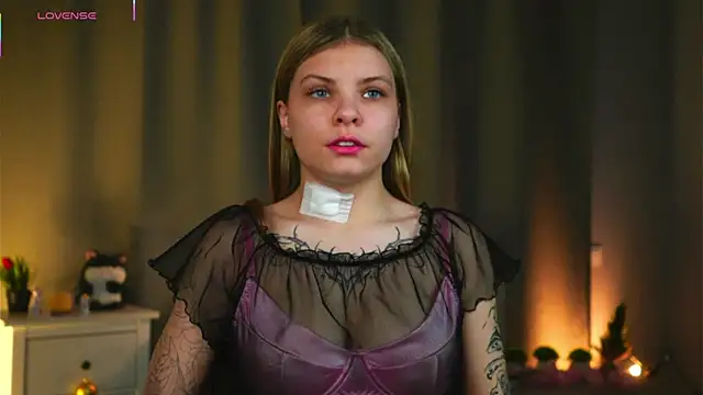 ZofiaPantano online show from April 8, 2026, 2:17 pm