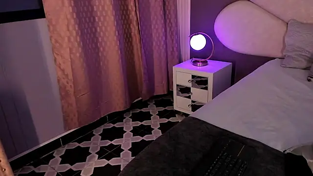 Snapshot of PerlaRogerss_ chatting on March 29, 2026, 10:48 am PerlaRogerss online show from March 29, 2026, 10:48 am