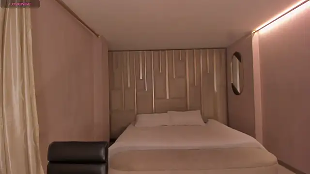 Snapshot of AmaraDivine chatting on April 2, 2026, 12:14 pm AmaraDivine online show from April 2, 2026, 12:14 pm