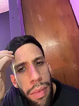 Snapshot of Karim_mansur chatting on March 20, 2026, 4:39 am Karim mansur online show from March 20, 2026, 4:39 am