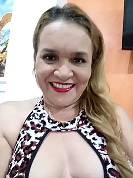 charlotte milf30 online show from May 1, 2026, 11:20 pm